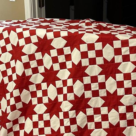 Karen English Rantis on Instagram: "Just finished Oh My Stars, from the Red and White Quilt II book. I used French General solid fabric by Moda. Can’t wait to@get this one back from the quilter!! #karenrantis #quilts #quiltsofinstagram #quilters #quiltersofinstagram #showmethefuturemoda #modafabrics #frenchgeneral #scrappyquilt #redandwhitequilt #redandwhitequilts #isew #iquilt #redandwhitequiltsbook #quilting #quiltingismytherapy #quiltingismybliss #starquilts #christmasquilt" Red And White Quilts Vintage, Swedish Quilt Patterns, Red And White Quilt Patterns, Scandinavian Quilt Patterns, Red And Green Quilts, Red Quilts Ideas, Swedish Quilt, French General Quilts, 1800s Quilts