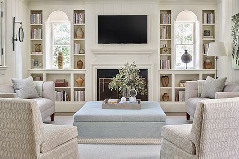 Decor Around Tv, Southern Style Home, Sherrill Furniture, Living Room Built Ins, Atlanta Homes, Pretty Room, Southern Home, Family Rooms, A Living Room