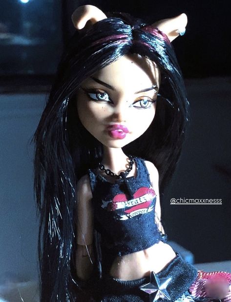 Paige Core, Emo Barbie, Mh Dolls, Monster High Custom Doll, Monster High Doll, Ooak Dolls, Custom Dolls, Profile Pictures, Dream Job