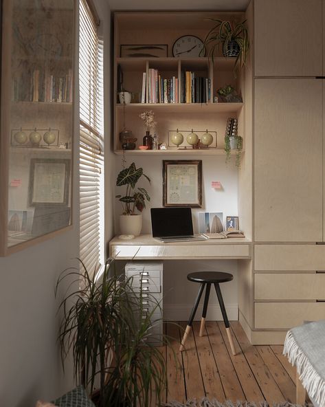 20s Bedroom, Plywood Office, Birch Furniture, Small Bedroom Desk, Small Bedroom Wardrobe, Carpentry Ideas, Bespoke Wardrobes, Plywood Desk, Desk Wardrobe