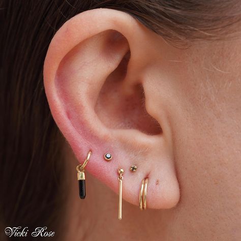 Statement Flats, Piercing Lobe, Flat Piercing, Helix Piercing, Body Mods, Helix, Yellow Color, Body Jewelry, Piercings