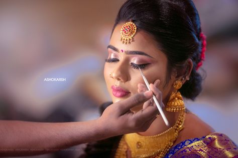 Bride Mekup Pose, Bride Makeup Photography, Parlour Shoot, Reception Poses, Bride Stills, Makeup Poses, Moments Become Memories, Haldi Poses For Bride, Bridal Makeup Pictures