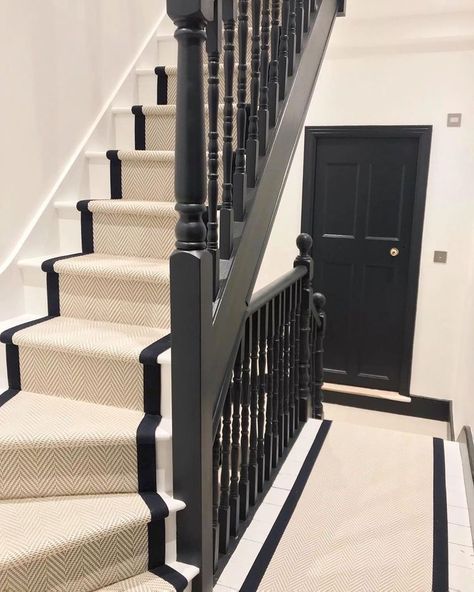 Monochrome Hallway, Blue Stairs, Bullnose Carpet Stair Treads, Carpet Stair Runner, Dark Staircase, Herringbone Carpet, Black And White Stairs, Black Staircase, Entrance Hall Decor