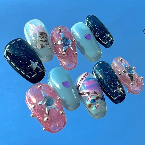 #kitsch #nails #y2k #y2knails #kitsch nails Kitsch Nails, Makeup Crafts, Nails Y2k, Y2k Nails, Chrome Nails, Bling Bling, Kitsch, Pretty Nails, Nail Inspo