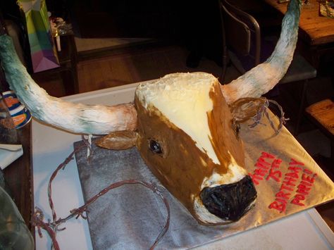 - Carved steer's head made of cake. The horns are made from rice crispy treats covered in royal icing. Longhorn Birthday Cake, Bull Cake, Western Cake, Horse Cakes, Roping Horse, Cowboy Cakes, Cow Cakes, Realistic Cakes, Steer Head