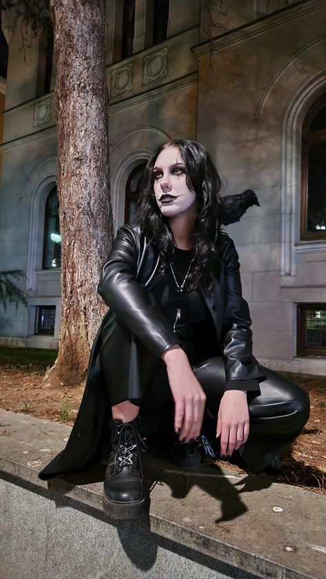 The Crow Costume, Crow Outfit, Leatherface Costume, Crow Woman, Eric Draven The Crow, Goth Halloween Costume, Girly Costumes, Butterfly Outfit, Crow Costume