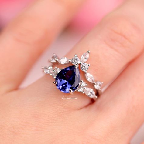 Purity Rings, Engagement Rings On Finger, Engagement Ring On Hand, Tanzanite Engagement Ring, Ring Inspo, Tiara Ring, Tanzanite Jewelry, Tanzanite Ring, Dream Engagement