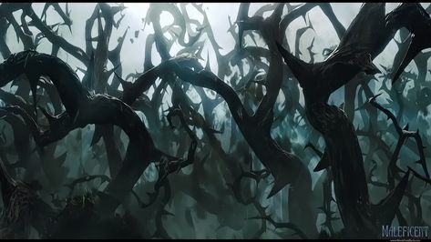 thorny dark tree Maleficent 2014, Angelina Jolie Maleficent, Halloween Artwork, Disney Fantasy, Fantasy Forest, Original Wallpaper, Medieval Fantasy, Maleficent, Disney Villains