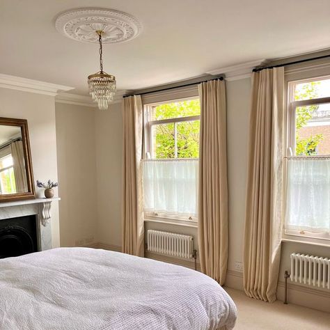 Bedroom Privacy Curtains, Vintage Cottage Decor, London Bedroom, Neutral Curtains, English Living Room, Curtain Weights, Warm Bedroom, Big Bedrooms, Neutral Bedrooms