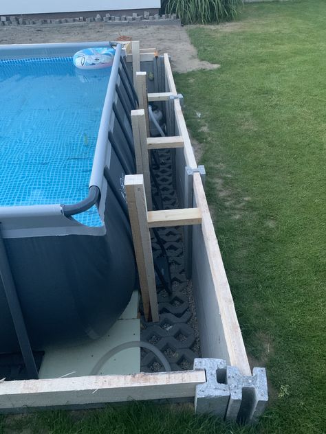 Piscina Pallet, Cheap Pool Deck Ideas, Pool Area Decor, Piscina Container, Deck Decor Ideas, Pool Deck Decor, Pool Party Decor, Inground Pool Landscaping, Piscina Intex