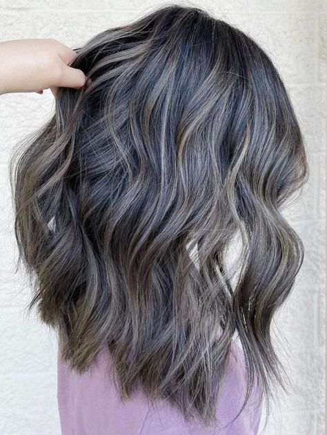 Dirty Blonde and Gray Highlights for Brunettes Hide Gray Hair With Highlights Brunettes, Highlights For Gray Hair, Bronze Balayage, Gray Highlights Brown Hair, Gray Highlights, Platinum Hair Color, Gray Balayage, Grey Blonde, Black Hair Balayage