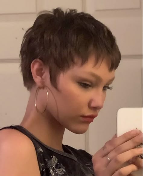 Almost Shaved Hair For Women, Dyed Pixie Cut Black Women, Pixie Cut For Plus Size Women, Adronymous Hair, Masc Pixie Cut, Alternative Pixie Cut, Women With Buzzcut, Grown Out Buzzcut Women, Pixie Cut Dyed Hair