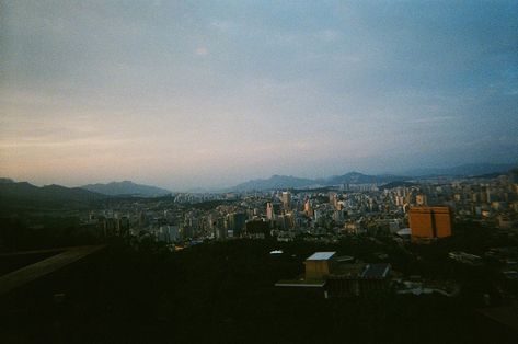 Seoul Landscape, 1990s Aesthetic, Korea Landscape, Korean Film, South Korea Photography, Quiet Life, Photography Camera, Take Me Home, Vintage Camera