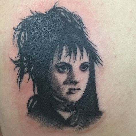 Lydia Deetz Tattoo, Beetlejuice Tattoo, Beetlejuice Lydia Deetz, Lydia Beetlejuice, Bat Tattoo, Lydia Deetz, Tattoo Style Drawings, Cartoon Tattoos, Beetlejuice