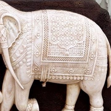 Jeypore Souvenirs on Instagram: "Marble elephant pair carved out of single block of marble😍 These marble elephant are handcarved with intricate detailing and can be kept at the entrance of your home. The antique finish on the elephant enhances the natural beauty of the piece! . . . . . . . . #marble#marbleelephant#elephant#elephantart#marbledesign#marbledecor#homedecor#jeyporesouvenirs#entrance#elephantstatue#landscape#landscapedesign" Antique Finish, Entrance, Marble, Hand Carved, Elephant, Carving, Canning, Instagram, Home Decor