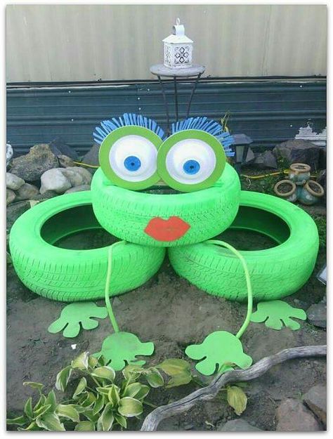 Frog planter Used Tire Projects, Tire Frog, Tire Projects, Frog Planter, Used Tires, Toad, Too Funny, Yard Art, Frogs