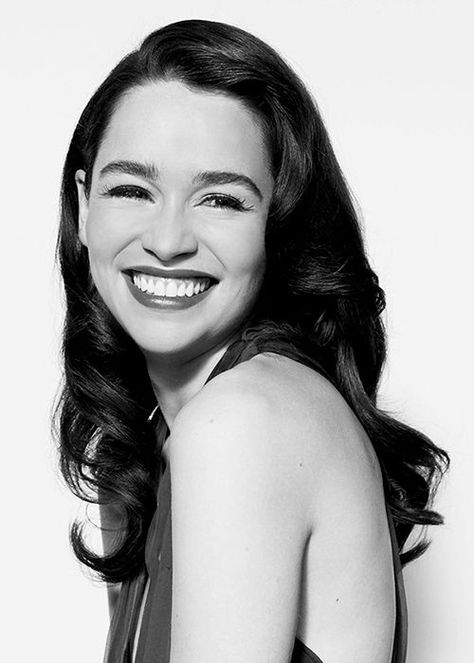 National Grid, Mother Of Dragons, Emilia Clarke, Face Expressions, Batwoman, Ruby Rose, Her Smile, Girl Crush, The National