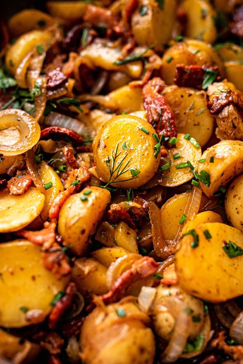 Hot German Potato Salad, Warm Bacon Vinaigrette, Potato Salad No Mayo, Bacon Vinaigrette, Warm Potato Salads, Bacon Potato Salad, German Potato, German Potatoes, German Potato Salad