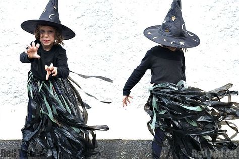 Bin Liner Witch Tutu Halloween costume | Forget leaving things to the day before, this costume is quick and easy enough for the morning of! | Check out this list of Halloween costumes for kids. Left it to the last minute? Dont worry, Ive got you | A Visual Merriment #halloween #halloweenkids #halloweenideas #costume #halloweenkidscostume #diycostume #dressup #girlscostume #girlshalloweencostume #witchcostume #tutu Unique Kids Halloween Costume, Stroller Costume, List Of Halloween Costumes, Halloween Costumes For Big Kids, Diy Fantasia, Witch Costume Diy, Witch Tutu, Quick Costumes, Book Character Costumes