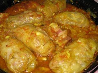 Yugoslavian Recipes, Sour Cabbage Rolls, Serbian Dishes, Serbian Cuisine, Sarma Recipe, Cabbage And Rice, Balkan Recipes, Recipe Cabbage, Serbian Food