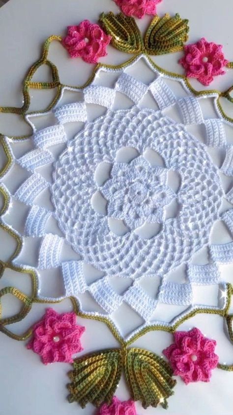 Crochet Stone, Crochet Doily Rug, Crochet Pouf, Crewel Embroidery Patterns, Crochet Bracelet Pattern, Diy Crochet Patterns, Crochet Mat, Crochet Bedspread Pattern, Crochet Beaded Bracelets