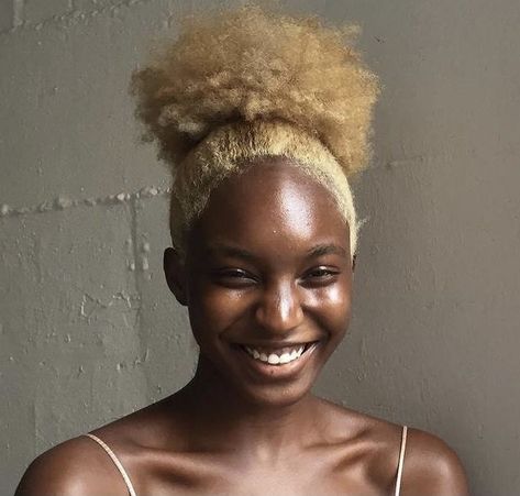 Blond Afro Hair Black Women, 4c Haircare, Dyed Natural Hair, 4c Natural Hair, Box Braids Styling, 90s Hairstyles, 4c Hair, Natural Blondes, Character Inspo