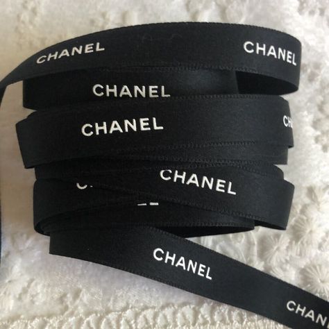 💯% Authentic ❤️ Chanel Classic Black Ribbon w/white logo~ price per yard | eBay Chanel Ribbon, Bows Diy Ribbon, Bows Diy, Diy Ribbon, Diy Bow, Black Ribbon, Christmas Sale, Chanel Classic, Classic Black