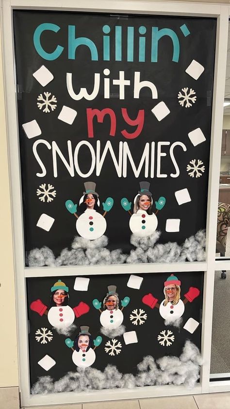 Christmas Hall Decorations Hallways, December Window Display Preschool, Christmas Theme Classroom Door, Chillin With My Snowmies Door, Holiday Door Decorating Contest Schools, Snowman Classroom Door, Christmas Door Decorations Classroom, Christmas Door Themes, Winter Classroom Door Decorations