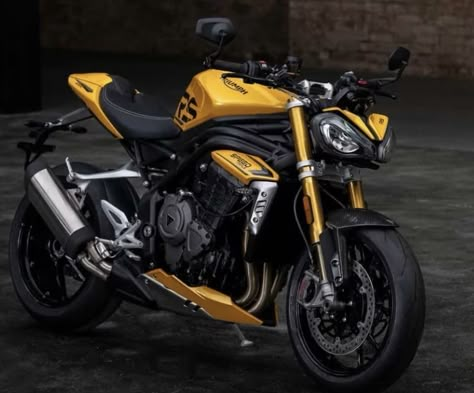 2025 Triumph Speed Triple 1200 RS - Cosmic Yellow Street Triple Rs, Speed Triple, Street Triple Rs 765, Triumph Triple Street Rs, Triumph Speed Triple 1200 Rs, Triumph Street Triple 765 Rs, Triumph Speed Twin Custom, Triumph Triple, Arch Motorcycle