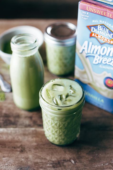 Iced Matcha Green Tea Latte | pinchofyum.com. Strict Vegans: replace honey with alternative sweetener. Iced Matcha Green Tea, Matcha Tea Latte, Matcha Green Tea Recipes, Alternative Sweeteners, Matcha Green Tea Latte, Green Tea Recipes, Green Tea Latte, Matcha Recipe, Matcha Green Tea Powder