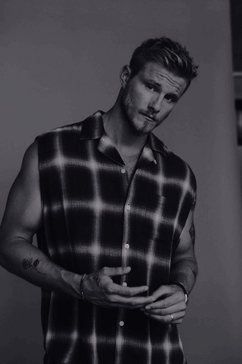 Alex Ludwig, Attractive Male Actors, Ryan Kwanten, Clue Board, Alexander Ludwig, Actors Male, Male Actors, Lucky In Love, Country Music Artists