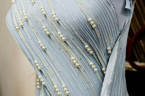 Tambour Beading, Gaurav Gupta, Hand Beaded Embroidery, Pearl Embroidery, Long Gowns, Bead Embroidery Tutorial, Pearl Details, Couture Embroidery, Bead Embroidery Patterns