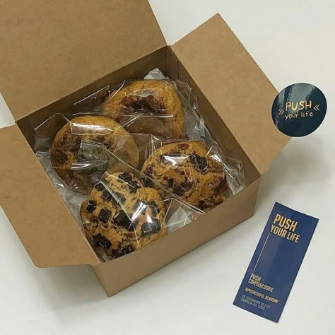 Soft Cookies Packaging, Dessert Packaging Design, Box Makanan, Brownie Packaging, Bakery Packaging Design, Bake Sale Packaging, Cookies Branding, Baking Packaging, Cookie Bakery