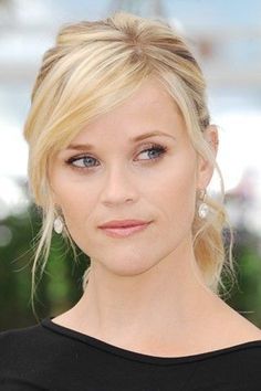 Fringe Ideas, Reese Witherspoon Hair, Redhead Hairstyles, Fringe Styles, Bangs Haircut, Cut Bangs, Fringe Hair, Feminine Hairstyles, Sweeping Bangs