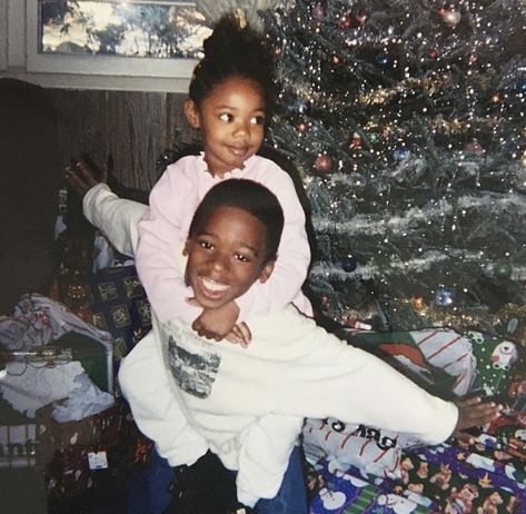 Siblings Aesthetic Black, Childhood Photos Black, Black Siblings Aesthetic, Happy 25 Birthday, Old Childhood Photos, Brother Pictures, Childhood Pics, Big Brother Little Sister, 25 Birthday