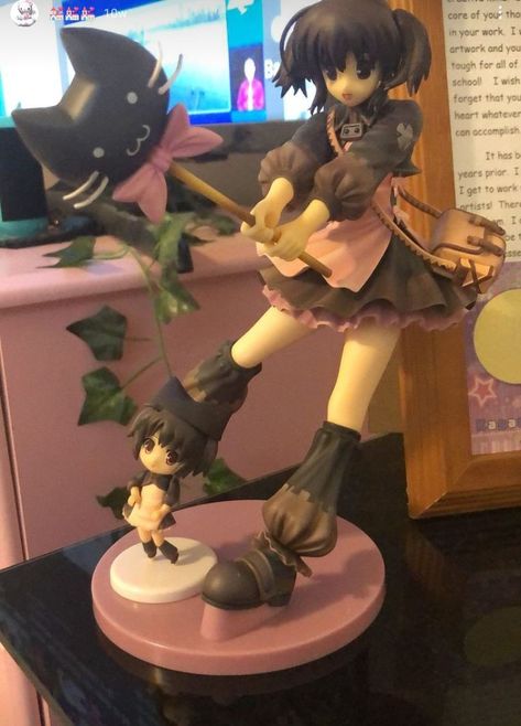 Cute Core Anime Figures, Pant And Stocking Anime, Vintage Anime Figures, Anime Figurine Poses, Anime Figures Poses, Anime Figurines Aesthetic, Anime Figure Aesthetic, Anime Figures Aesthetic, Cutecore Figures