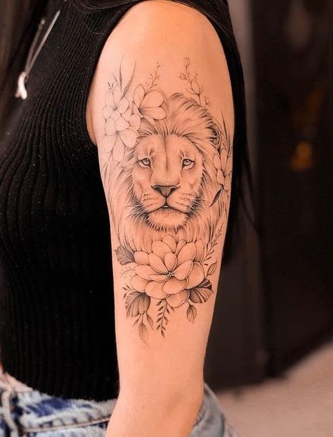 Arm Tattoos For Women Upper, Female Lion Tattoo, Lion Shoulder Tattoo, Side Tattoos Women, Quarter Sleeve Tattoos, Lioness Tattoo, Dragonfly Tattoo Design, Feminine Tattoo Sleeves, Upper Arm Tattoos