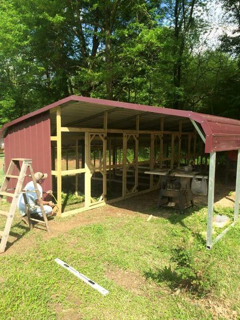 Chicken In Backyard, Chicken Pens Ideas Fence, Show Chicken Pens, Carport Chicken Coop Ideas, Chicken Barn Ideas, Carport Chicken Coop, Pet Chicken Ideas, Chicken Pens, Chicken Breeding Pens