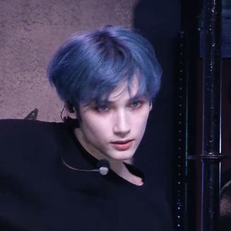 txt huening kai lq icon Hot Kpop, Huening Kai, Emo Bands, Cute Penguins, Korean Pop, My Only Love, Blue Hair, A Good Man, The Dreamers