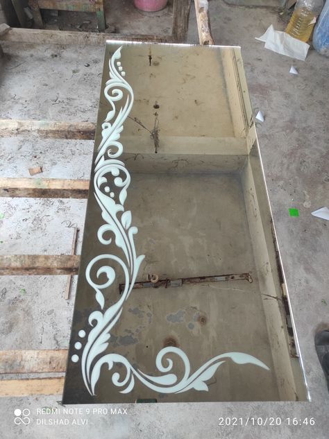 Eching Glass Design Mirror, Mirror Etching Designs, Etching Mirror, Mirror Etching, Main Door Design Photos, Frosted Mirror, Balcony Glass Design, Etching Designs, Glass Etching Designs