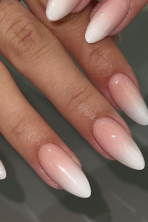 Nude Baddie Nails, Ombre French Nails, Bridesmaid Nails, Almond Nails Pink, Faded Nails, Bridesmaids Nails, Airbrush Nails, Latest Nail Trends, Nude Nail Designs