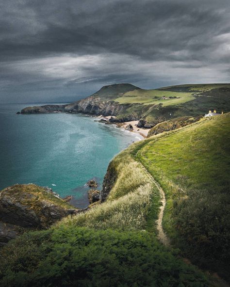 Overlooking Llangrannog beach on the Wales coast path by Jake Pollard Llangrannog Beach, Coastal Photos, Wales Coast, Solar Storm, Strange Weather, Visit Wales, Green Country, Wales Uk, Beautiful Weather