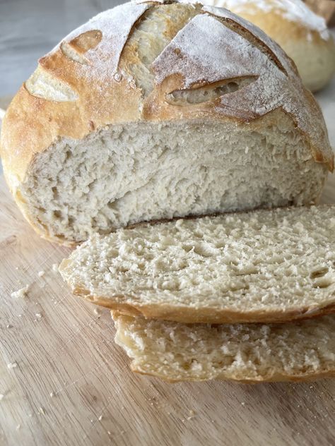 Artisan Bread in a Dutch Oven Recipe (Fool Proof Recipe!) - Simple Simon and Company Peasant Bread Recipe, Bread In A Dutch Oven, Dutch Oven Recipe, Crusty Bread Recipe, Peasant Bread, Oven Bread, Wheat Bread Recipe, Dutch Oven Bread, Oven Recipe