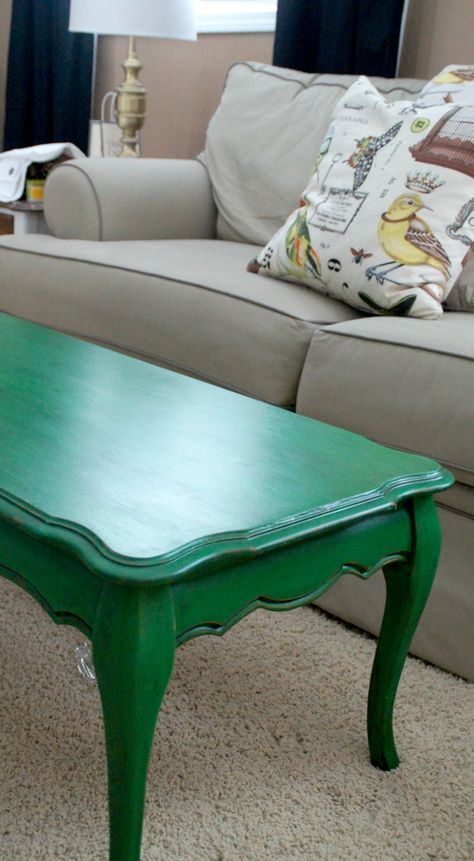 This beautiful coffee table was painted in Emerald Milk Paint and glazed with Pitch Black Glaze Effects by A Sunday Afternoon. Bright Coffee Table, Coffee Table Painted, Coffee Table Painting, Diy Painted Coffee Table, Colourful Coffee Table, Coffee Table Painting Ideas, Green Coffee Table, Painted Table Legs Green, Painted Coffee Table