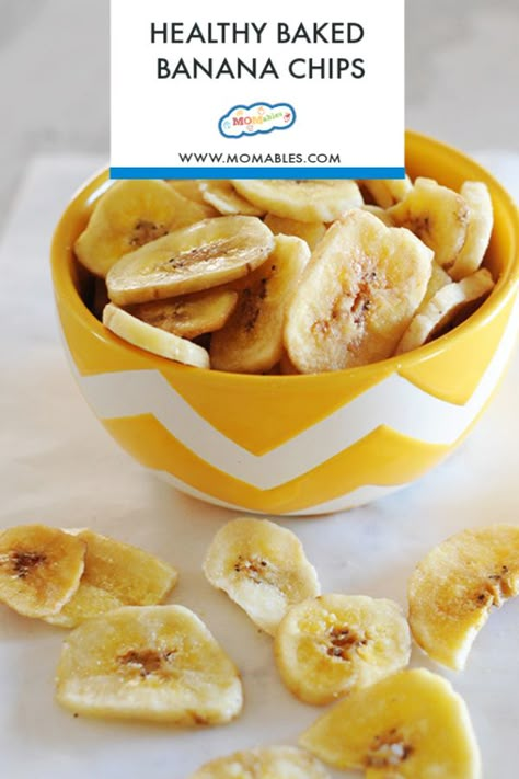 Banana With Chocolate Chips, Banana Chips In Oven, Banana Snack Ideas, Oven Banana Chips, Dry Banana Chips, How To Make Dried Bananas Chips, Homemade Banana Chips, Baked Banana Chips, Banana Chips Recipe