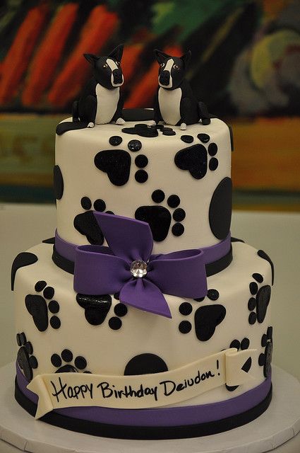 not sure how far with the dog theme...but this would be a cute idea... less paw prints ... and Red instead of purple :) Boston Terrier Cake, Cake Dog, Puppy Cake, Animal Cakes, Dog Cakes, Gateaux Cake, Dog Cake, Fancy Cakes, Dog Birthday