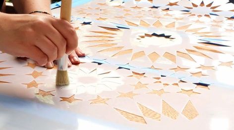 Floor Stencils Patterns, Floor Stencil, Painted Wood Floors, Painting Tile Floors, Stencil Wood, Stencil Projects, Painted Floor, Tile Stencil, Patterned Floor Tiles