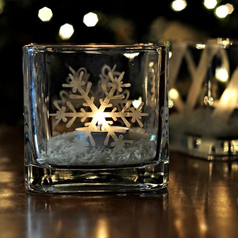 Create Your Own Etched Glass Candleholders (it's Easy!) I found these glass candle holders at the dollar store, and while I loved how chunky... Etched Candle Holders, Snowflake Candle Holders, Snowflake Candles, Candle Craft, Glass Candle Holder, Candles Crafts, Votive Candle Holders, Dollar Store Crafts, Etched Glass