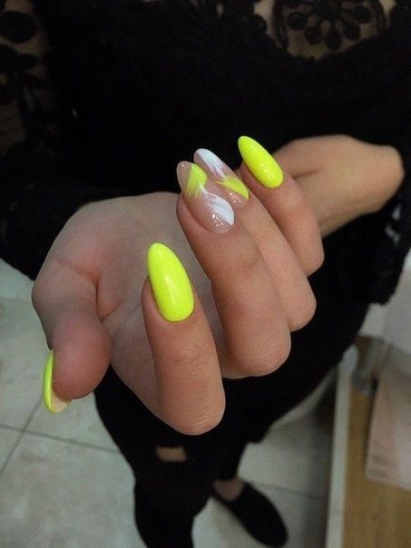 Neon Nail Inspo Almond, Neon Nails Almond Shape, Neon Yellow Gel Nails, Neon Yellow Almond Nails, Neon Yellow Nail Art, Neon Yellow Nails Designs, Neon Yellow Acrylic Nails, Yellow Neon Nails, Cute Almond Nails