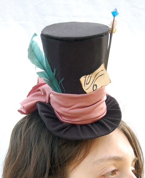 Mad Hatter Tiny Top Hat, Steampunk Alice In Wonderland, Mad Hatter Top Hat, Wedding Photography Props, Mad Hatter Costume, Mad Tea Parties, Crazy Hat Day, Mad Hatter Hat, The Mad Hatter